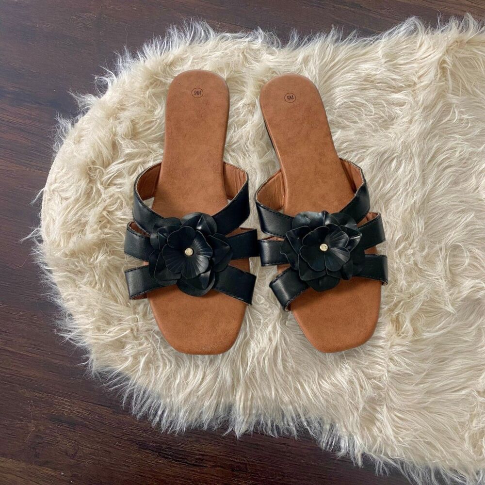 Early 2000's Boho Floral Coquette Black Faux Leather Sandals US 9